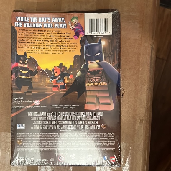 DC Comics Lego Super Hero’sJustice League Gotham City Breakout Original Movie - Picture 2 of 4